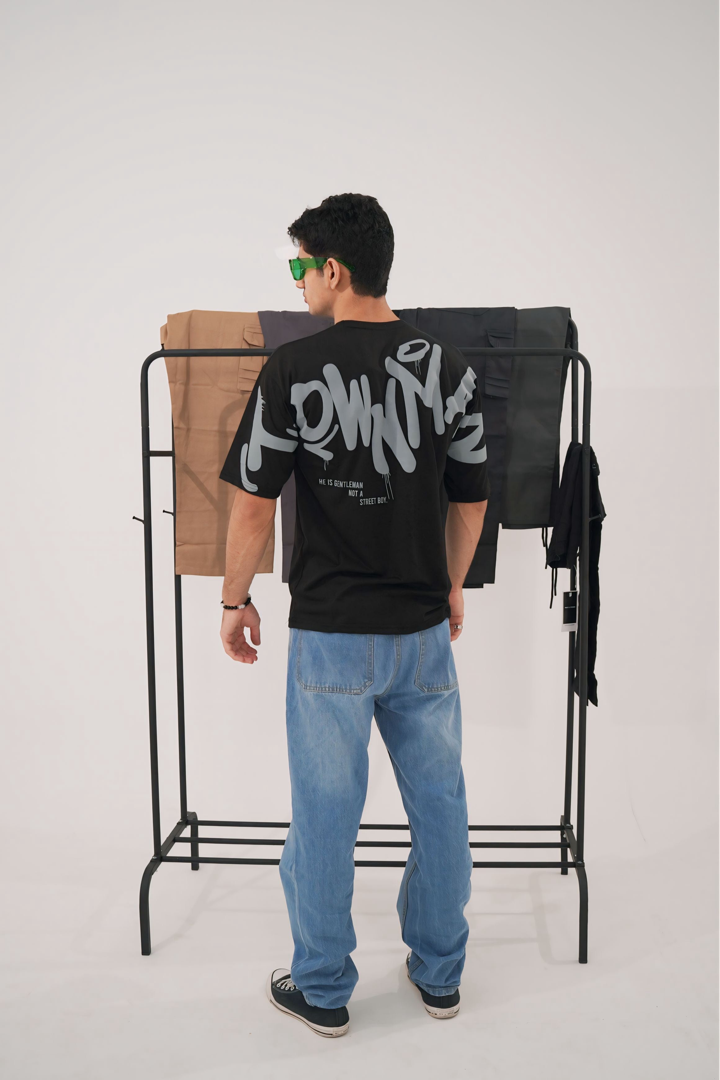 GRAVITY TEE